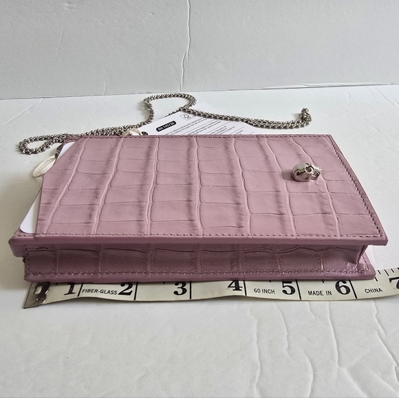 Alexander McQueen Skull Croc-Embossed Leather Phone-Case-On-Chain Pink - Picture 7 of 9